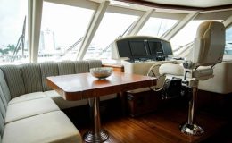 85′ Ocean Alexander Luxury Yacht 10