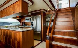 85′ Ocean Alexander Luxury Yacht 9