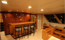 Luxury Boat Cruise Vancouver
